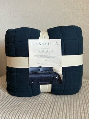 NWT King Heavyweight Linen Blend Quilt Dark Mineral Blue - Casaluna